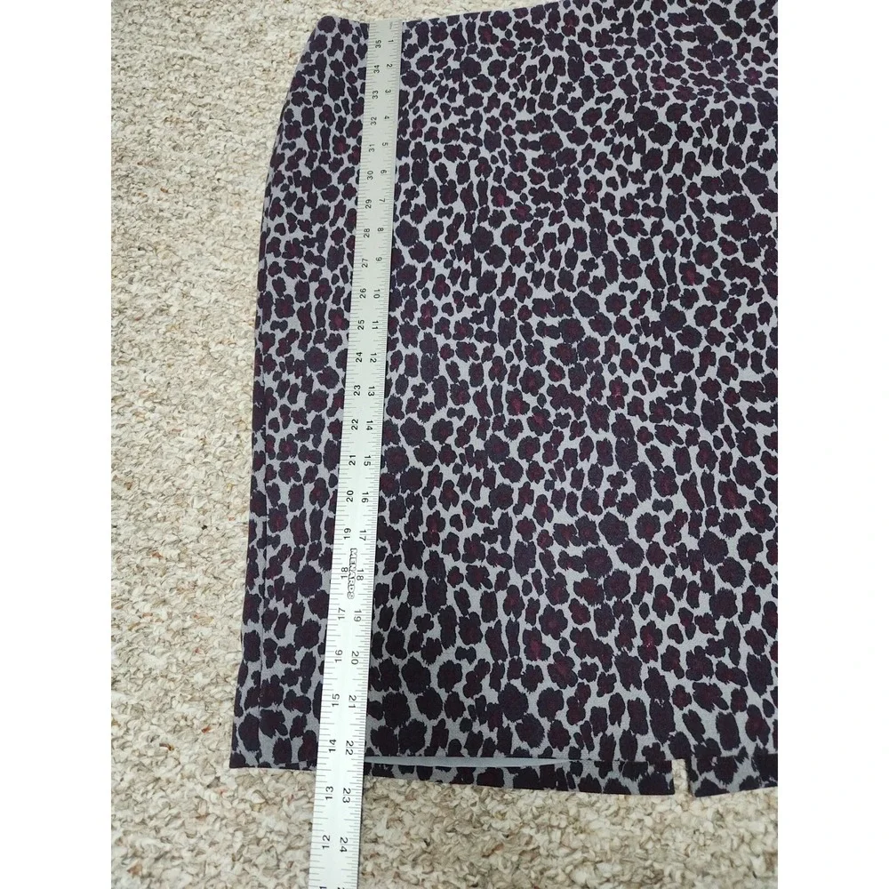 Talbots 10p Purple Leopard Print Pencil Skirt‎ Stretch 32x22 NWT